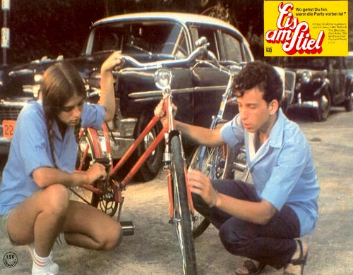 Lemon Popsicle still